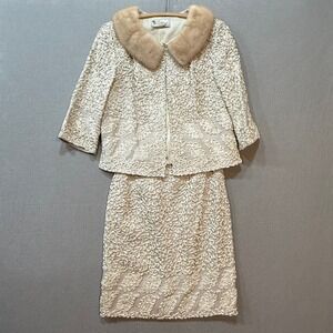 Vintage George Brown Originals Cream Skirt Suit Mink‎ Collar Size 10 Runs Small